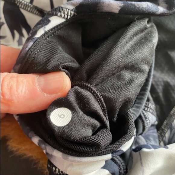 Sz 6 Lululemon push your limits tank top - Picture 4 of 12